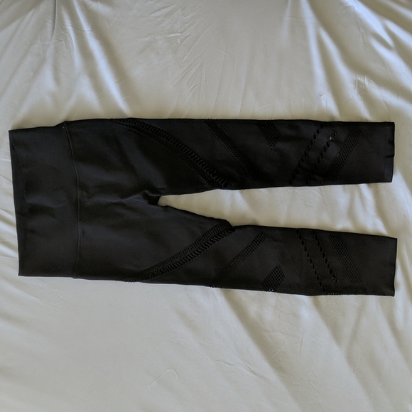 Alo Yoga black mesh leggings sz small - Picture 1 of 5